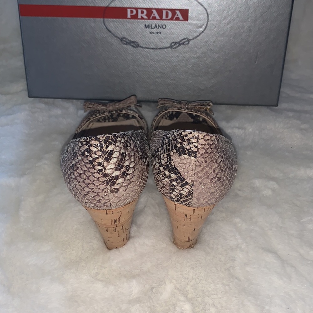 Prada heels - Picture 4 of 8